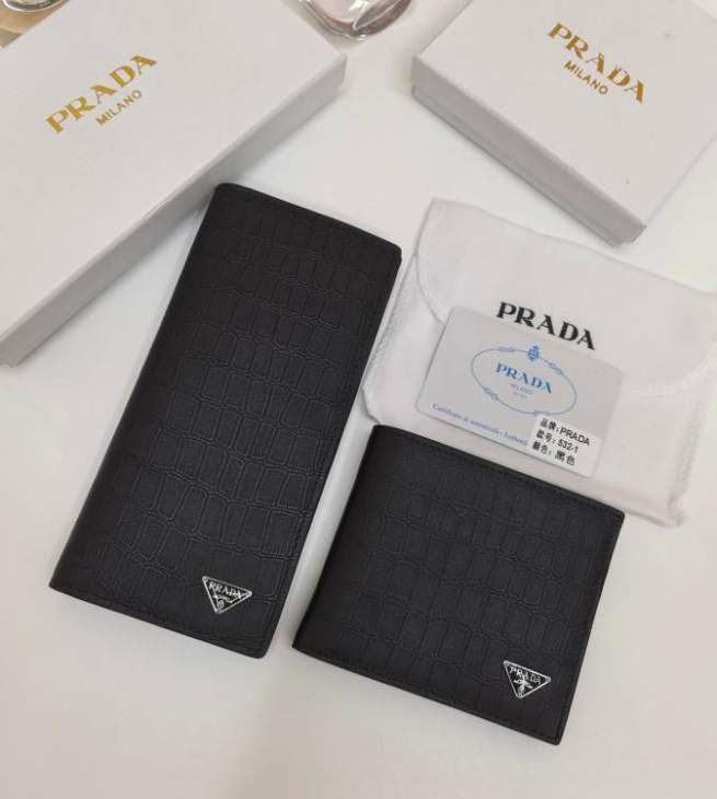 Picture of Prada Wallets _SKUfw168239755fw